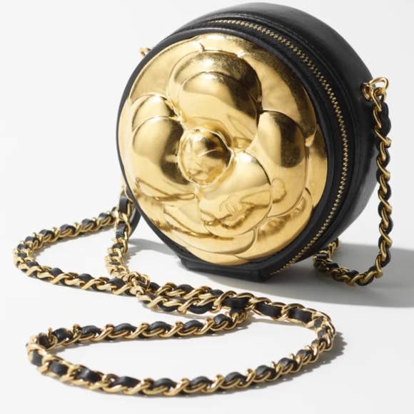 CHANEL Handbags - CHANEL GOLD BAG